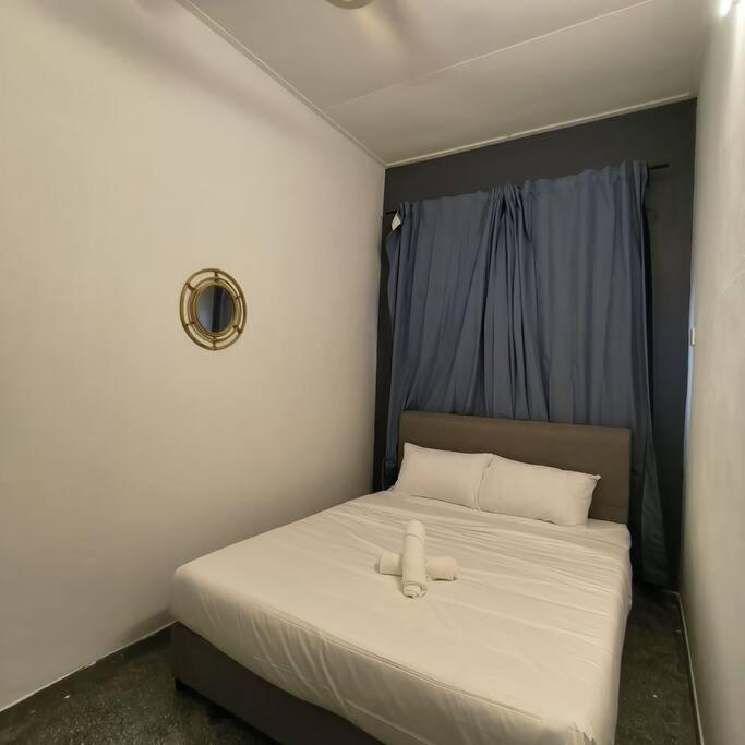 Getaway Hometsay Neaby Batu Ferringghi 4br For 15px Holiday home *