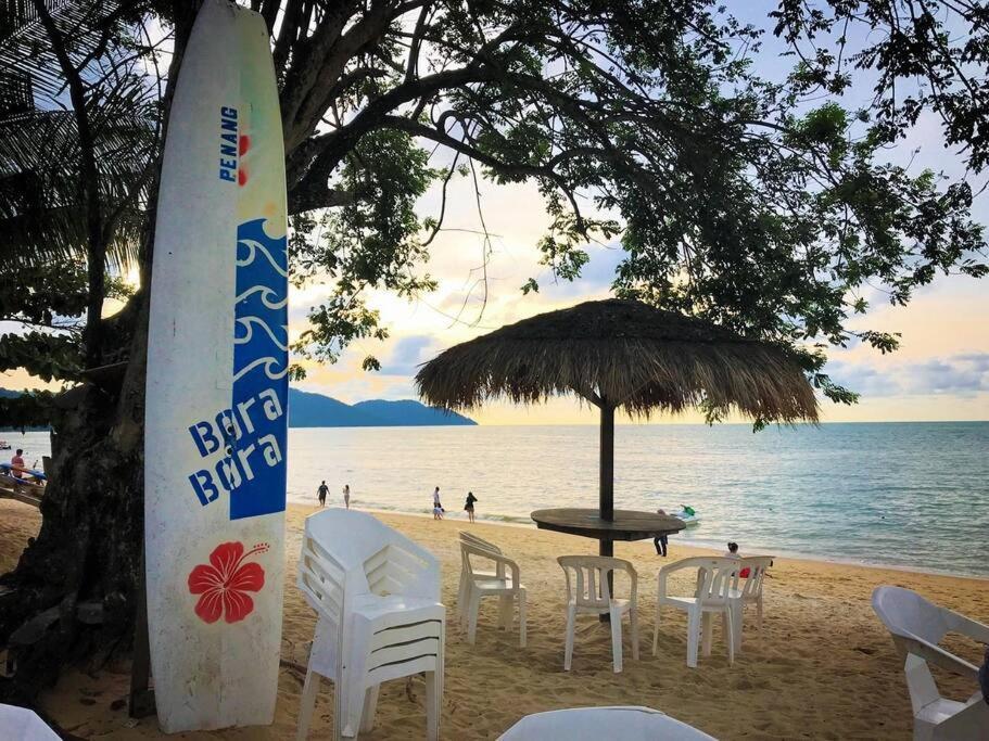 Holiday home Getaway Hometsay Neaby Batu Ferringghi 4br For 15px Tanjung Bungah (Penang)